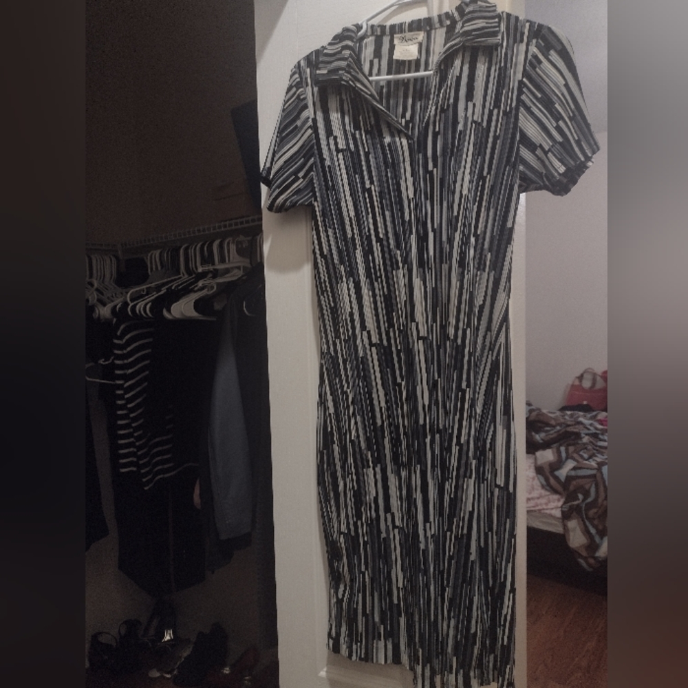 Darian vintage dress sz 8 gray cream black metallic color below knew collared